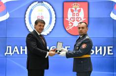 Ministar Gašić uručio odlikovanja pripadnicima Ministarstva odbrane i Vojske Srbije
