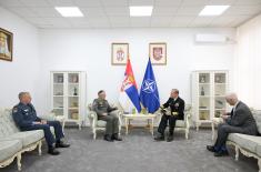 Састанак са командантом Команде здружених снага НАТО-а из Напуља