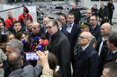 Predsednik Vučić obišao „Borbene složene sisteme“ u Kuršumliji