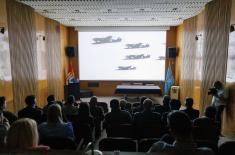 Ministar Vučević prisustvovao pretpremijeri filma „Drava se ne predaje“ 