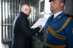 Minister Vučević lays wreath on Mt. Avala on occasion of Armed Forces Day