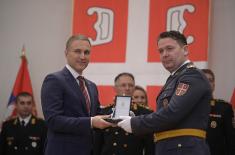 Minister Stefanović presents decorations to members of Ministry of Defence and Serbian Armed Forces