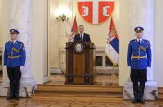 Minister Stefanović presents decorations to members of Ministry of Defence and Serbian Armed Forces