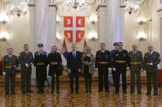 Minister Stefanović presents decorations to members of Ministry of Defence and Serbian Armed Forces