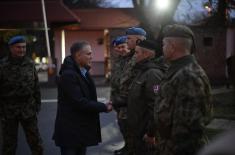 Minister Stefanović with Guard members