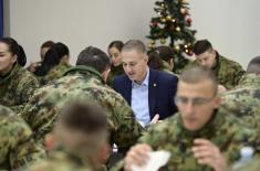 Minister Stefanović with Guard members