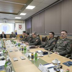 Minister Stefanović visits Intelligence Training Centre