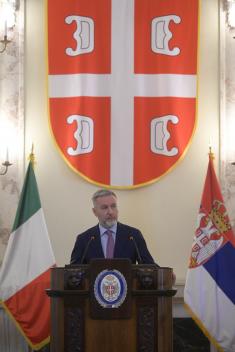Ministar odbrane Republike Italije Gverini u poseti Srbiji 