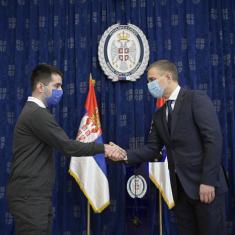 Minister Stefanović presents scholarships