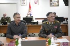 Minister Stefanović and Chief of General Staff Mojsilović talk to Serbian peacekeepers