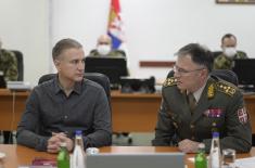 Minister Stefanović and Chief of General Staff Mojsilović talk to Serbian peacekeepers