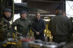 Minister Stefanović visits SAF units in Kraljevo garrison