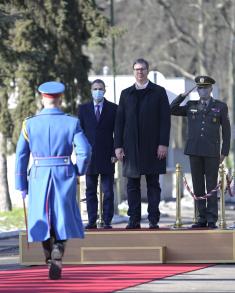 Predsednik Vučić stigao u kasarnu „Topčider“ 