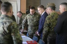 Министар Стефановић: Најважнији ресурс наше војске су људи