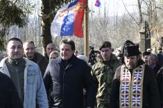 Министар Гашић присуствовао пливању за Часни крст у селу Шавране