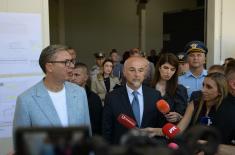 Председник Вучић обишао радове на изградњи нове касарне Војске Србије у Прибоју
