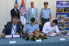 Председник Вучић обишао радове на изградњи нове касарне Војске Србије у Прибоју
