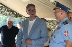 Председник Вучић обишао радове на изградњи нове касарне Војске Србије у Прибоју