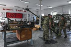 Soldiers undergoing logistics training