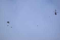 Обука у 63. падобранској бригади за скокове новим падобраном