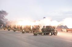 Почасна артиљеријска паљба поводом Дана државности