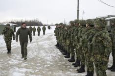 Министар Гашић у Копненој зони безбедности 