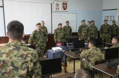 Обилазак Центра за обуку везе и информатике