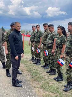 Ministar Stefanović obišao učesnike takmičenja „Čuvar reda“, Vojska Srbije i dalje vodi