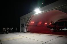 Министар Гашић у новогодишњој ноћи обишао дежурну јединицу ловачке авијације 