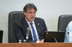 Министар Гашић разговарао са Краљевчанима о могућностима запослења у систему одбране