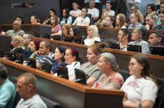 Министар Гашић разговарао са Краљевчанима о могућностима запослења у систему одбране