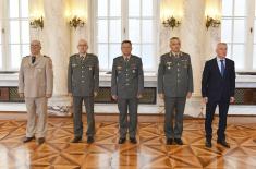 Members of Ministry of Defence and Serbian Armed Forces receive apartment keys