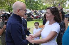 Minister Vučević visits family of Lt. Col. Goran Ostojić killed in Košare