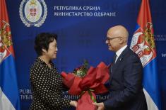 Састанак министра Вучевића са одлазећом амбасадорком Кине Чен Бо