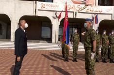 Министар Вулин обишао у Москви припаднике Гарде Војске Србије 