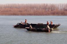 Redovna obuka pontonirskih jedinica Rečne flotile