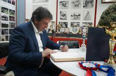 Minister Gašić visits Dog Training Centre in Niš