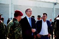 Prime Minister visits 63rd Parachute Battalion