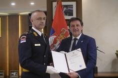 Ministar Gašić uručio ukaze o unapređenjima i postavljenjima na nove dužnosti