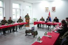 Министар Гашић обишао инфраструктурне радове у касарни „Стефан Немања“ у Рашки