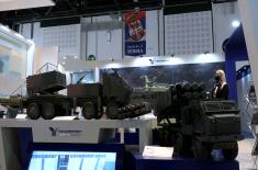 Minister Stefanović attends Defence Exhibition in United Arab Emirates