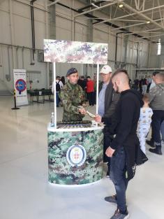 Добровољно служење војног рока представљено током приказа способности Војске Србије „ШТИТ 2022”