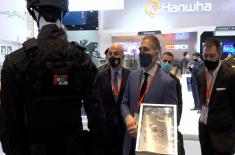 Minister Stefanović attends Defence Exhibition in United Arab Emirates