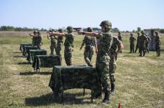 Министар Вучевић обишао кадете на обуци у центру за обуку у Сомбору