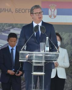 Председник Вучић положио камен-темељац за изградњу фабрике вакцина
