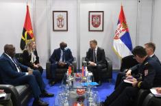 Meeting of Minister Stefanović with Angolan Minister of Defence General Santos 