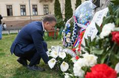 Minister Stefanović pays tribute to killed police officer in Zaječar