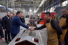 Ministar Gašić obišao fabrike Odbrambene industrije u Kragujevcu
