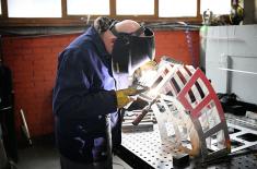 Ministar Gašić obišao fabrike Odbrambene industrije u Kragujevcu