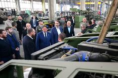 Ministar Gašić obišao fabrike Odbrambene industrije u Kragujevcu